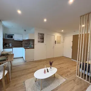 Le Petit Sauveur - Studio & Parking Appartement